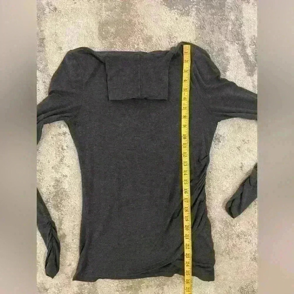 Women’s Dark Gray Elie Tahari Turtleneck - Picture 6 of 6